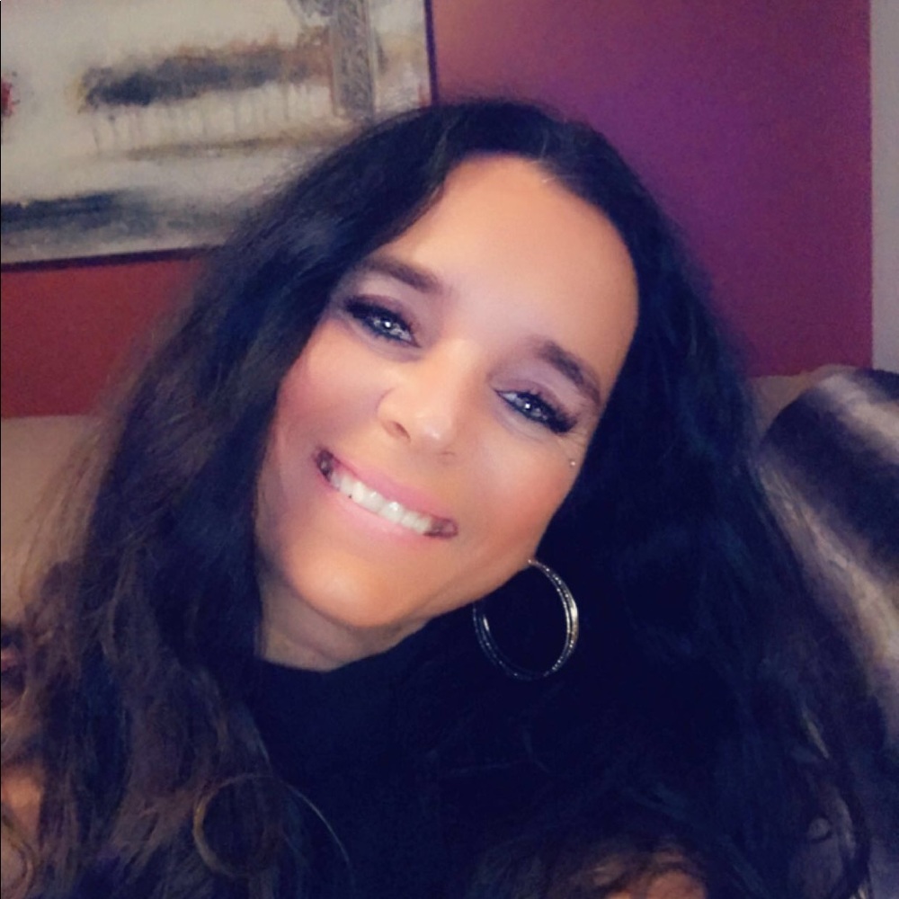 Meet your Posher, Marie-claude